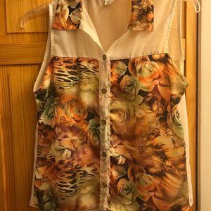 Light and summery sleeveless top